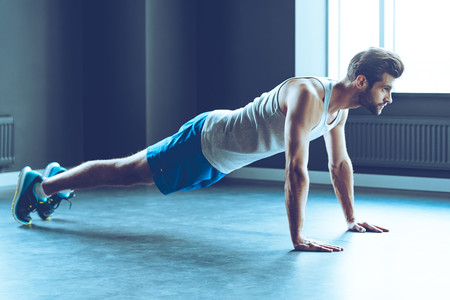 Las claves para no perder masa muscular durante la cuarentena si estás entrenando en casa