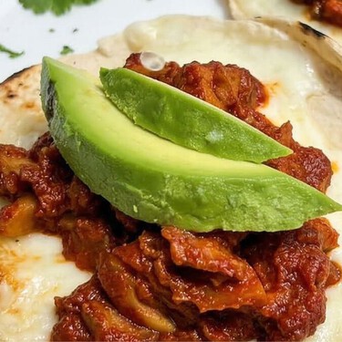 Estas quesadillas de chorizo de champiñones son tan ricas que nadie extrañará la carne