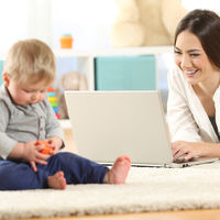 Devolución IRPF: Hacienda ha devuelto la prestación a más de 560.000 padres y madres, qué hacer si todavía no la has solicitado