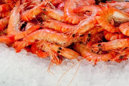 Al momento de elegir, ten cuidado con las gambas demasiado rojas