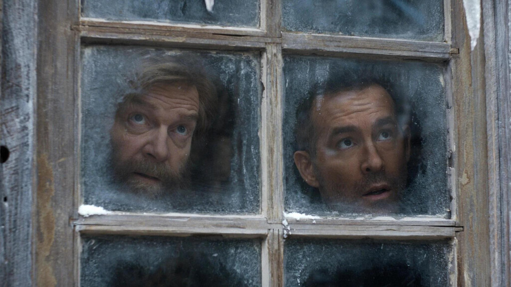 Es hora de discutir seriamente lo de Ryan Reynolds. Su última película está arrasando, pero podría haber sido una sorpresa de no ser por él