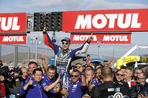 El Gran Premio de Valencia: una carrera de despedidas, lágrimas y abrazos