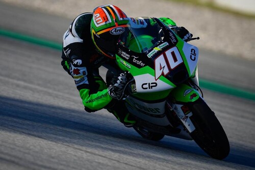 Darryn Binder se estrena en Barcelona y Albert Arenas pierde el liderato tras un strike de John McPhee