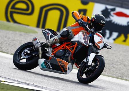 KTM European Junior Cup frente a Superstock 600: estos críos van como demonios