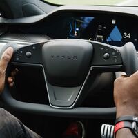No habrá volante redondo para los nuevos Tesla Model S y Model X, palabra de Elon Musk