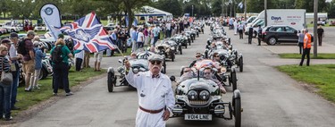 Celebrando los 108 años de historia de Morgan con más de 1.500 coches y  5.000 aficionados
