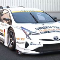 Si no te gusta el nuevo Toyota Prius espera a ver esta versión de carreras