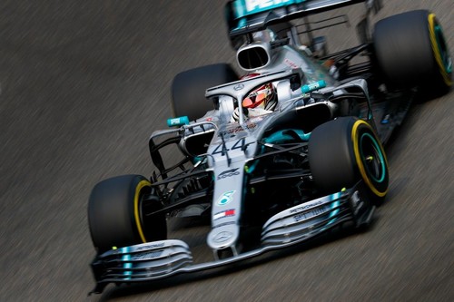 Mercedes arrasa en la carrera 1.000 de Fórmula 1 y Lewis Hamilton recupera el liderato del mundial 