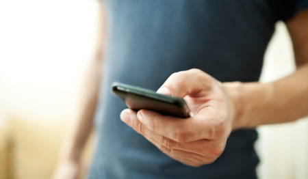 De la oficina del INEM al móvil: la búsqueda de empleo se muda al smartphone