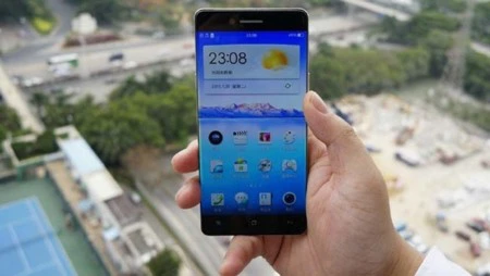 El Smartphone Oppo R7 quiere eliminar los bordes laterales