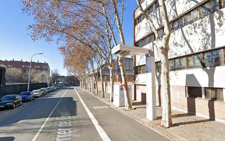 Pantógrafo invertido en Barcelona