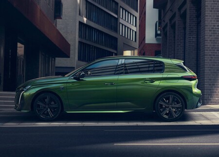 Peugeot 308 2022 1600 04