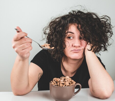 Qué es el jet lag alimentario y cómo puede afectar la salud
