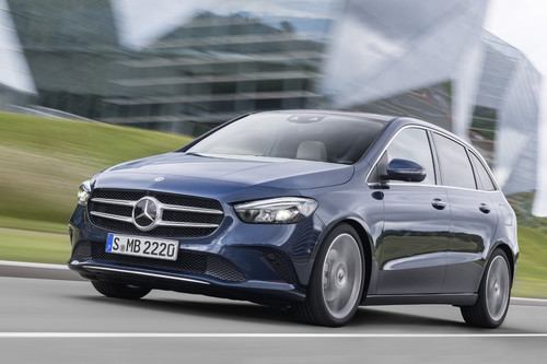 El Mercedes-Benz Clase B 2019 estrena la estética del Clase A y su interior 100% digital