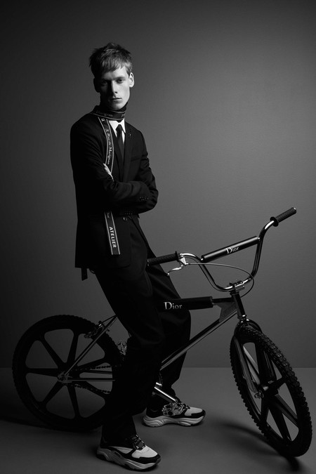 Dior Homme diseña una bicicleta de montaña que representa el espíritu del urbanismo cool