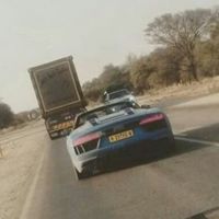 El Audi R8 Spyder ya se pasea por Namibia