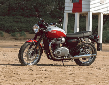 Triumph sortea una moto valorada en 11.200 euros entre todos los que hagan una donación a Cruz Roja