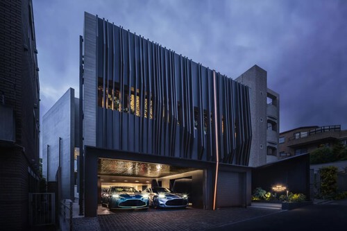 Aston MArtin Japan