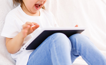 'Sé genial en Internet', la iniciativa de Google para que los niños aprendan a navegar por la red evitando peligros