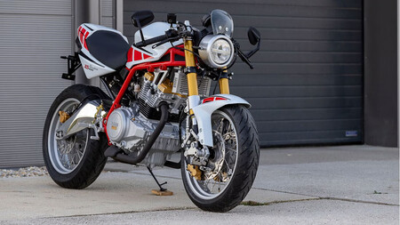 Yamaha 1