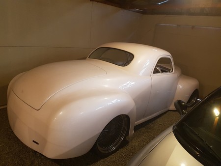 Dodge coupé 1941.