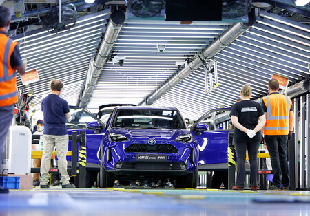 El Toyota Yaris Cross comienza su producción: un B-SUV solo híbrido a rebufo del utilitario superventas