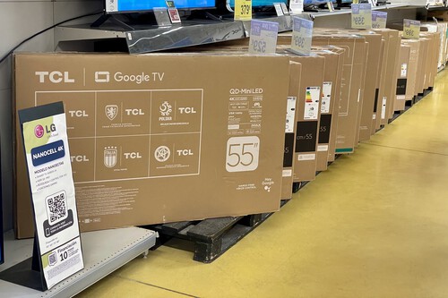 MediaMarkt comienza a deshacerse de sus exposiciones: Teles OLED, MiniLED y más a mitad de precio en su outlet