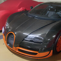 Cambiar las ruedas a un Bugatti Veyron cuesta más que un Tesla Model 3, y otras facturas de mantenimiento loquísimas de uno de los coches más caros del mundo