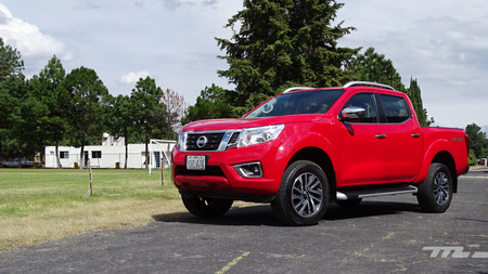 Nissan Frontier NP300 LE TA 4x4 Diésel, manejamos esta pick up de trabajo con carácter deportivo