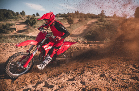 Las nuevas motos de cross y enduro de GasGas marcan el inicio de su era en Austria, junto a KTM y Husqvarna
