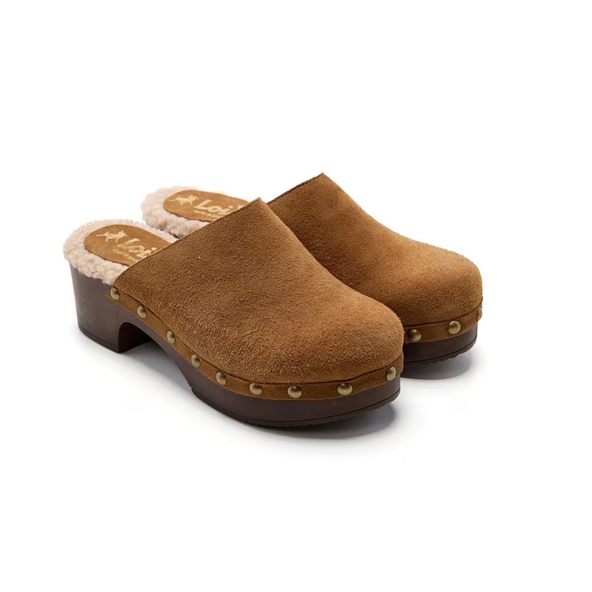 Zueco de ante con tachuelas y tacón grueso de Lois

