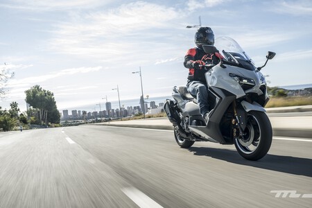 Yamaha Tmax 2025 Prueba 044