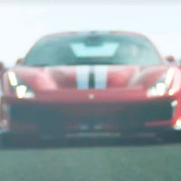 Habemus cavallino: el Ferrari 488 Speciale se deja entrever en este teaser entre humo y adelantamientos