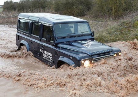 Land Rover Defender Electric Concept 2013 800x600 Wallpaper 07