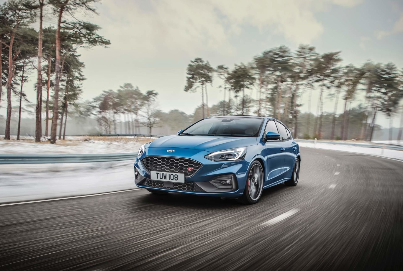 El Ford Focus ST 2020 ahora tiene 280 hp y una impresionante sinfonía de asistencias