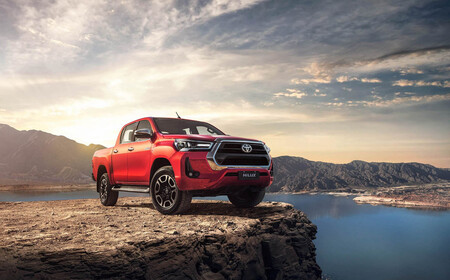 Trae tus cosechas y te llevas un Toyota Hilux: la marca está aceptando soja y maíz como pago por sus coches en Brasil