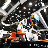 Fernando Alonso apuesta por McLaren y se quedará en el equipo un año más