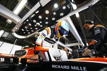 Fernando Alonso apuesta por McLaren y se quedará en el equipo un año más