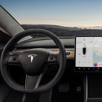 La cámara interior del Tesla Model 3 ya está vigilando a los conductores mientras usan el Autopilot para que estén atentos a la carretera