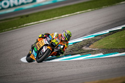 Fermín Aldeguer da en Sepang una exhibición que podría valer una Ducati de MotoGP; Pedro Acosta, campeón