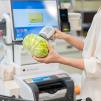Walmart sabe que escanear productos en sus cajas puede ser un reto, pero pensó en una solución: códigos invisibles 