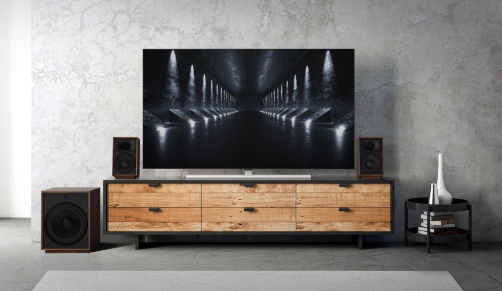 Klipsch quiere que te olvides de las barras de sonido: este conjunto 2.1 con enorme subwoofer se conecta por Bluetooth a la tele