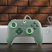 Opción económica de control para Xbox: tiene RGB y tencología que previene el drift