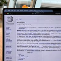 La IA se carga la reputación de un proyecto con 30 años de antigüedad. Wikipedia lapida la fiabilidad de CNET