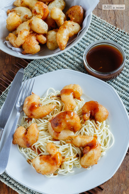 Camarones capeados con salsa dulce. Receta para Navidad