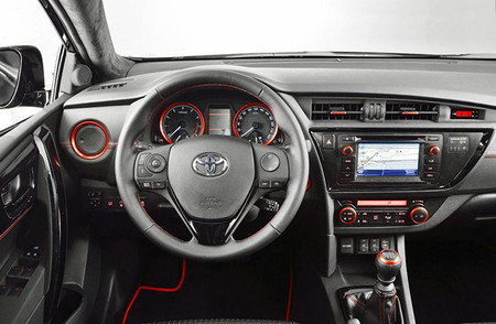 Toyota Auris Touring Sports Black