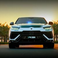 En Dubai sobran dos cosas: dinero y superautos. Por eso han puesto un Lamborghini Urus a patrullar zonas turísticas