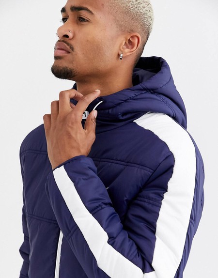 En ASOS tenemos esta chaqueta Puma para los días de frío que vienen por 63,99 euros