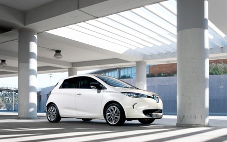 Nuevas ayudas para la compra de vehículos eléctricos. Regreso a Motorpasión Futuro