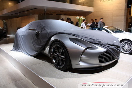 Aston Martin One-77, la tentación sigue oculta